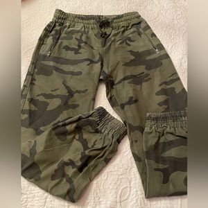 Aritzia TNA cargo pants